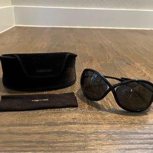 Tom Ford Whitney sunglasses in black.
